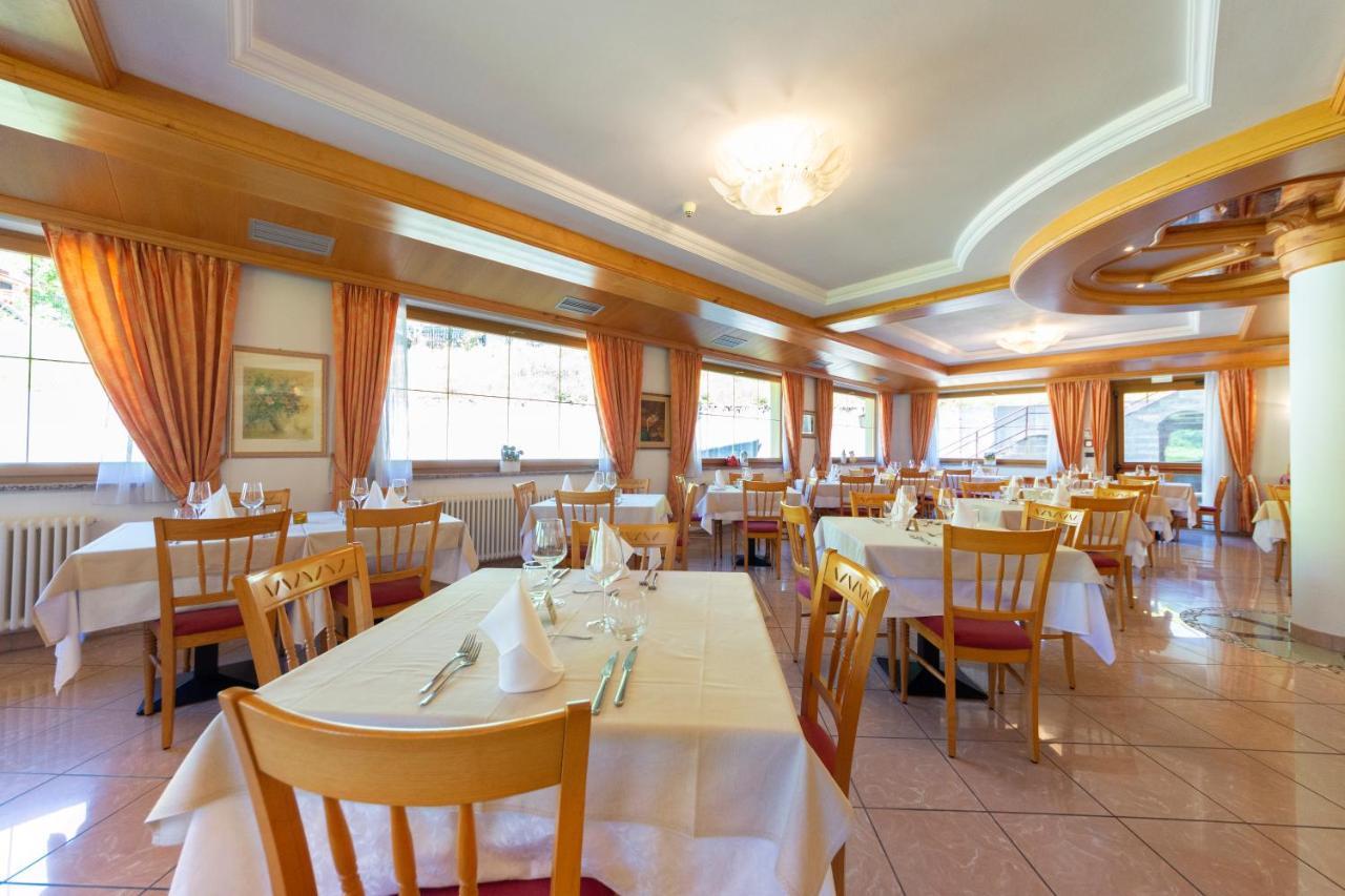 Flos Hotel موينا المظهر الخارجي الصورة