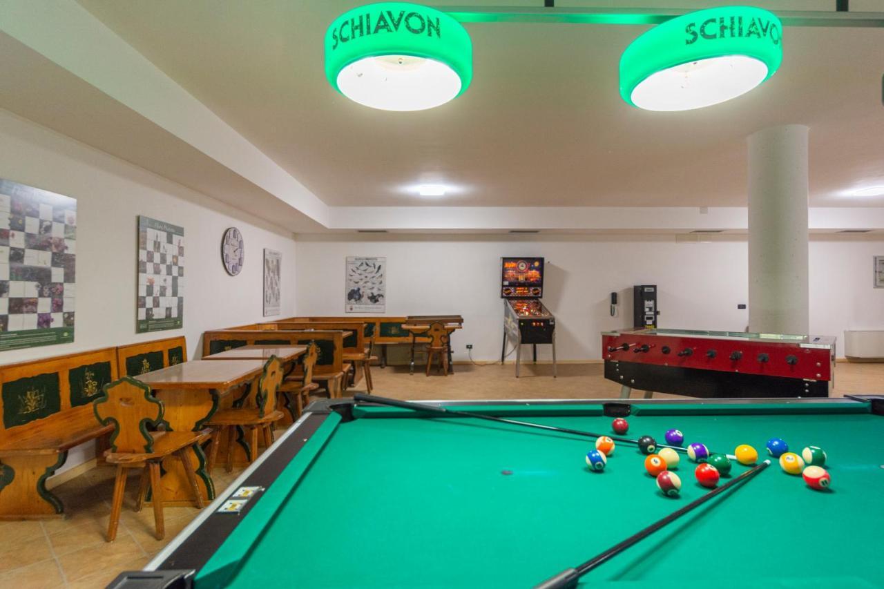 Flos Hotel موينا المظهر الخارجي الصورة