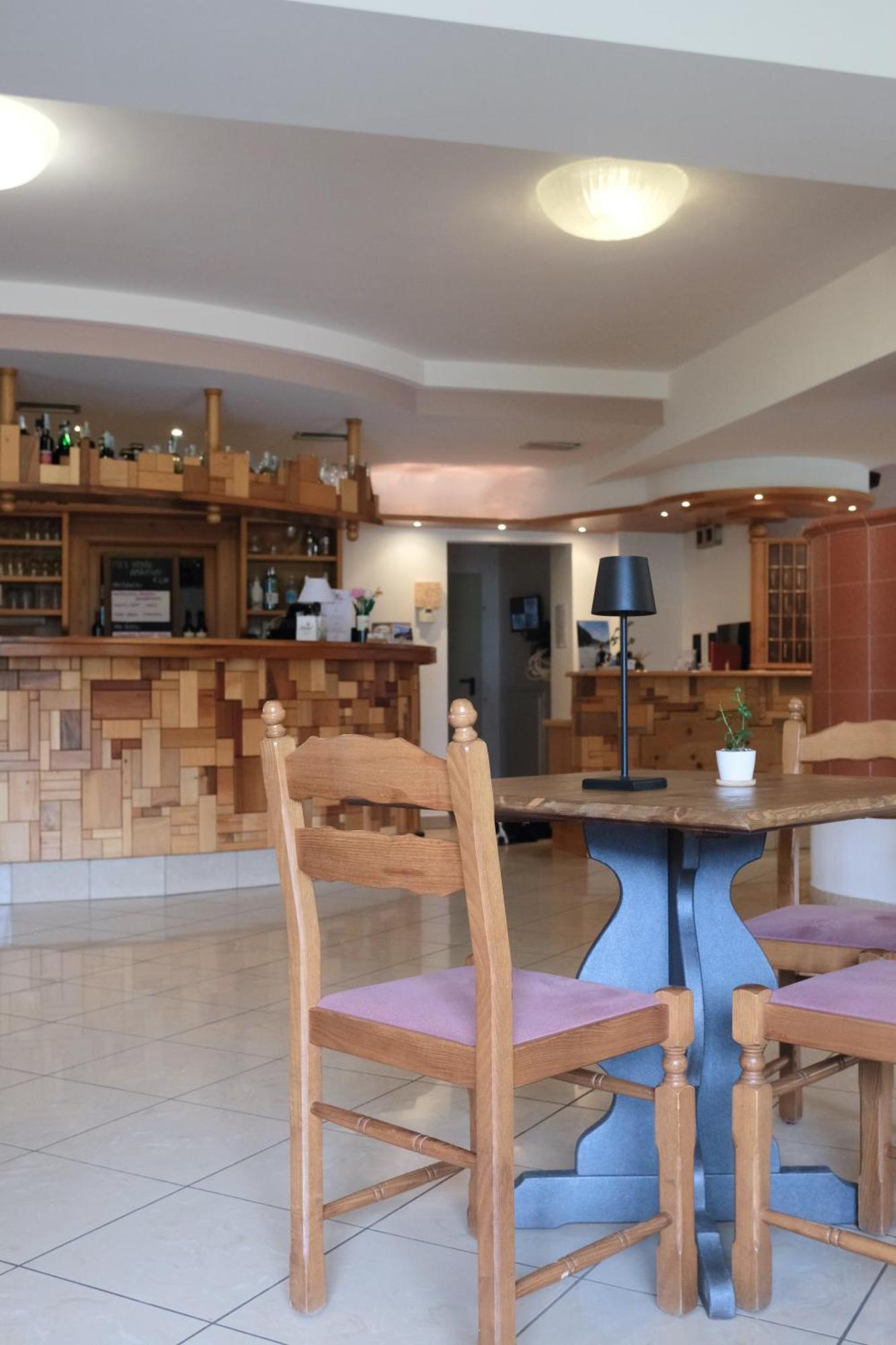 Flos Hotel موينا المظهر الخارجي الصورة