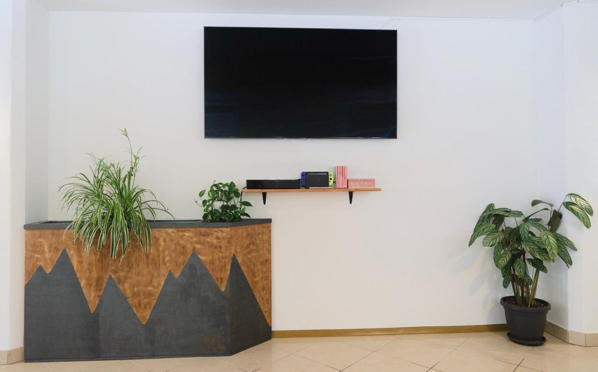 Flos Hotel موينا المظهر الخارجي الصورة